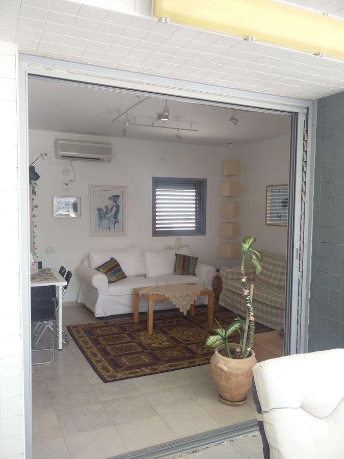 Herzelia Rooftop Special 2 Room Apartment Luaran gambar